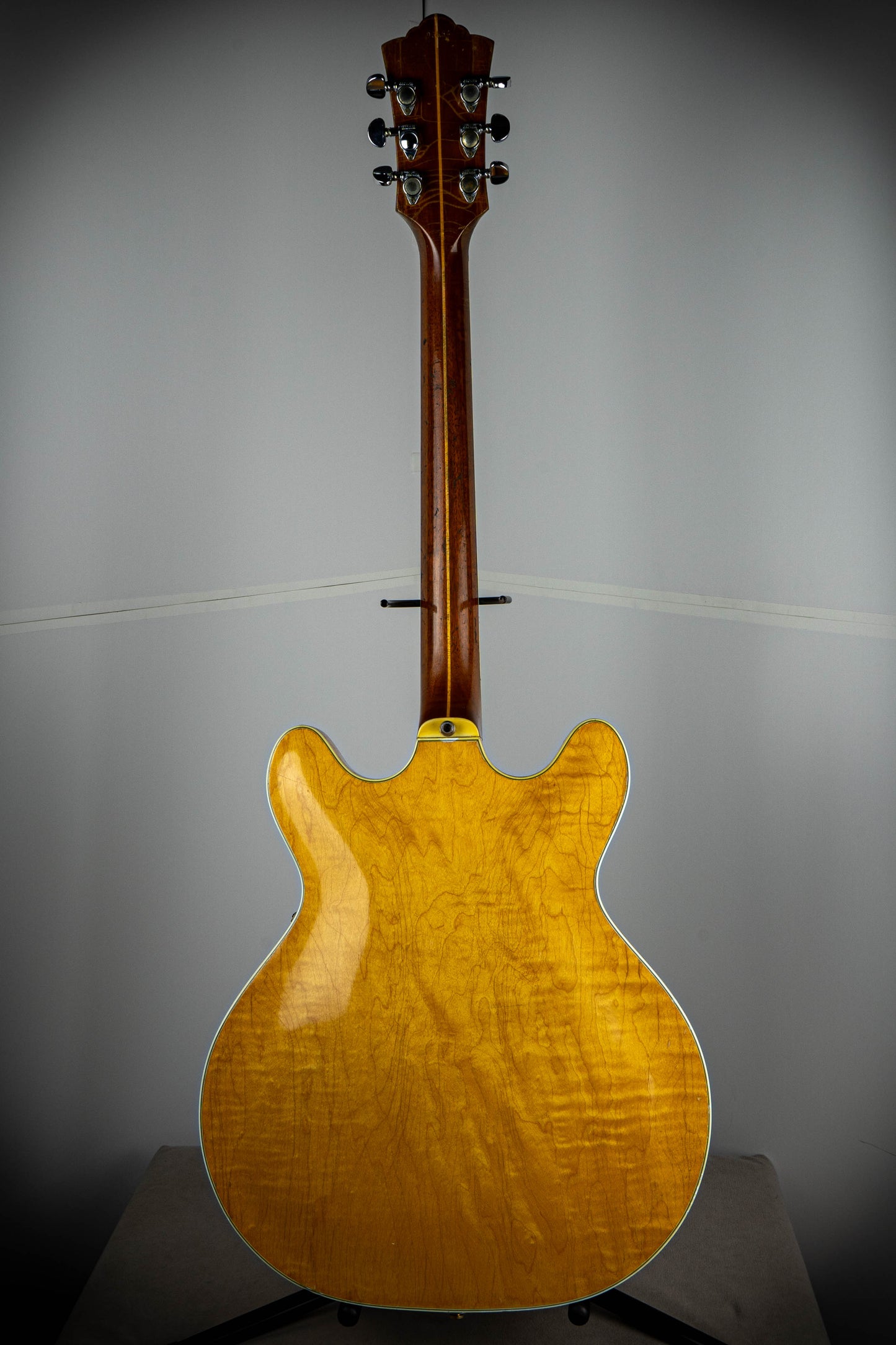 Guild Starfire IV 1973 Blonde