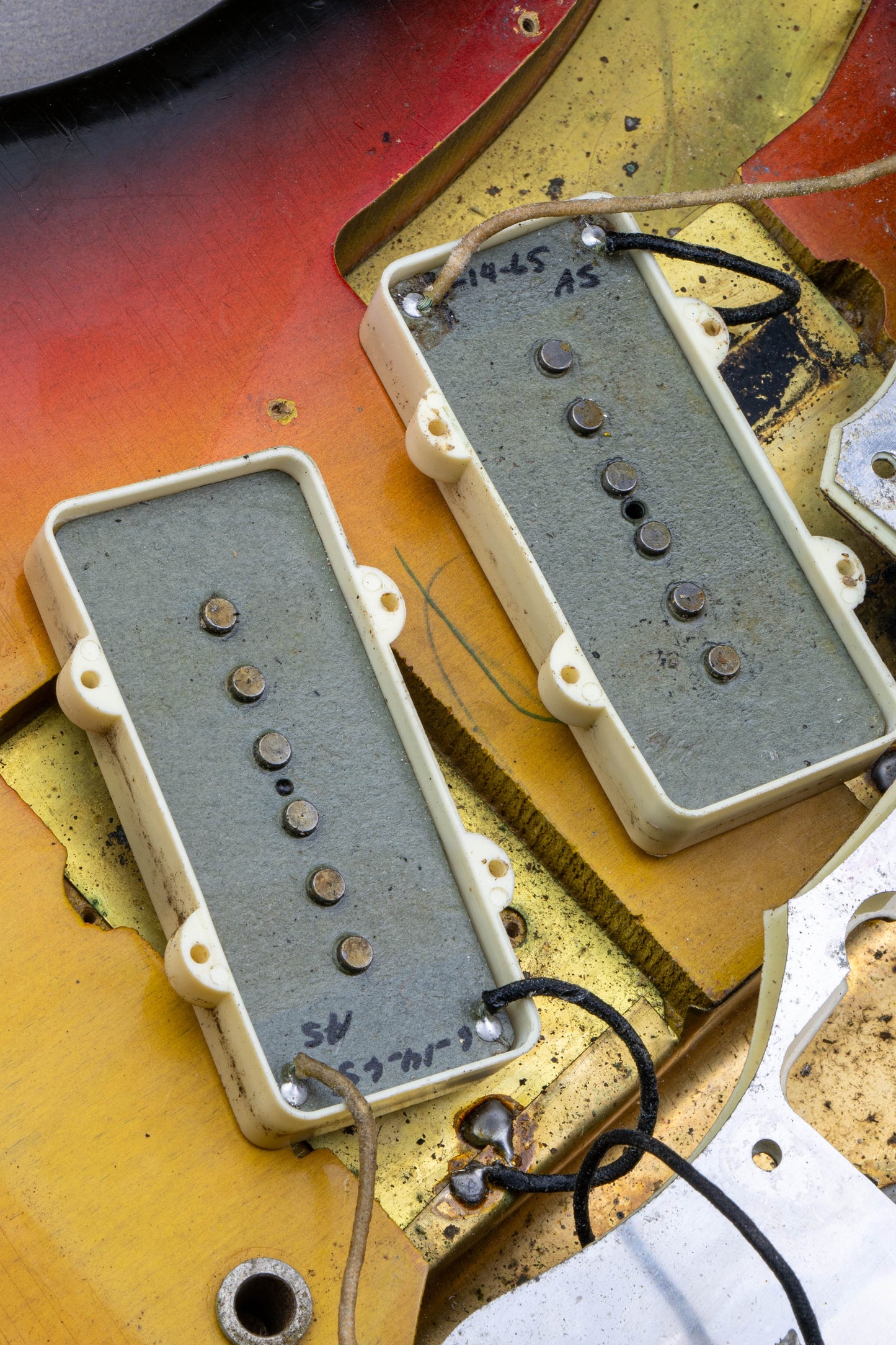 Fender Jazzmaster 1965 sunburst ~>Clay dots<~ (all original!) perfect setup w/Gilded treatment!!~~