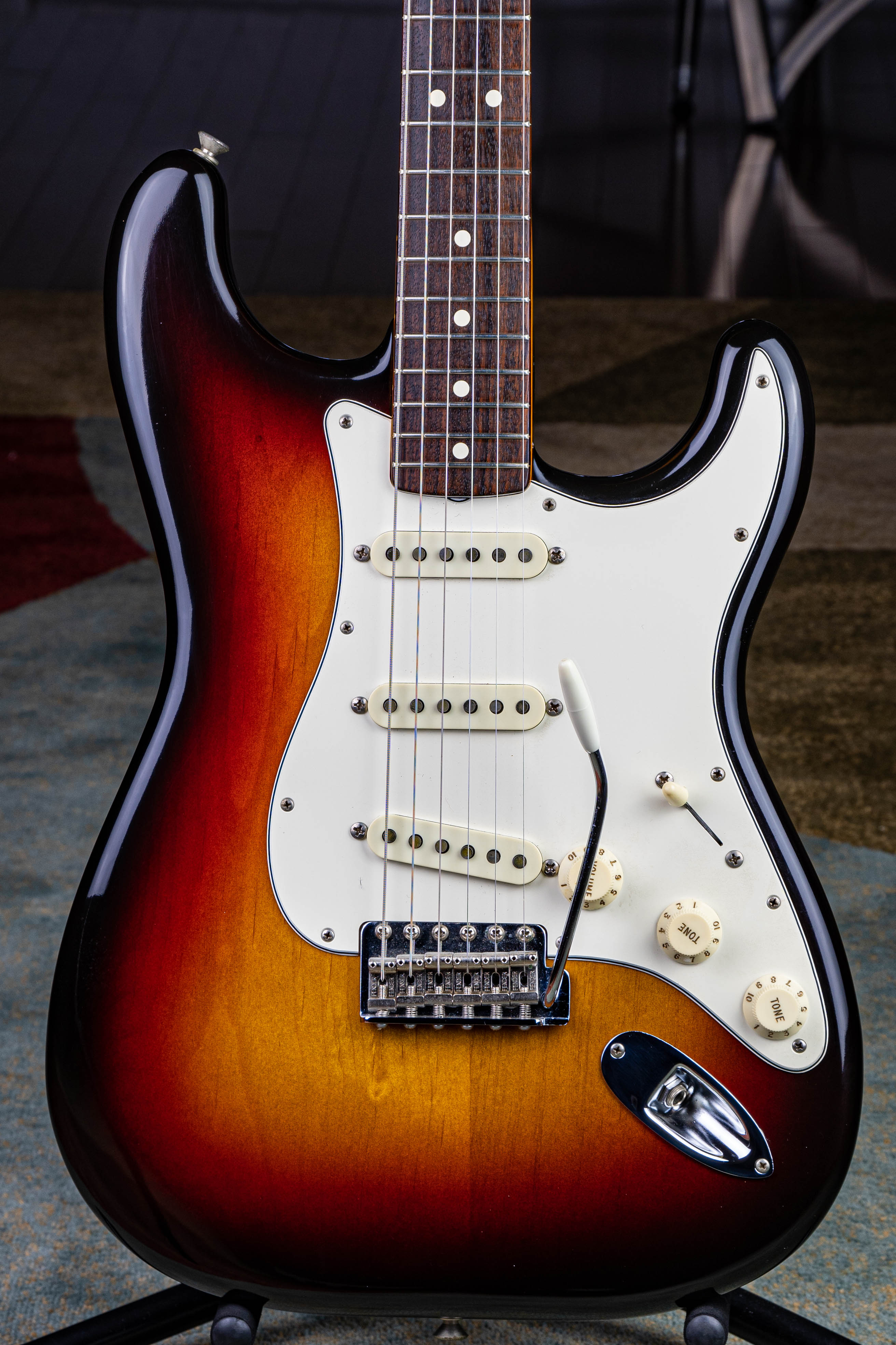 Fender American Vintage '62 Stratocaster 1984 Sunburst – Gilded 