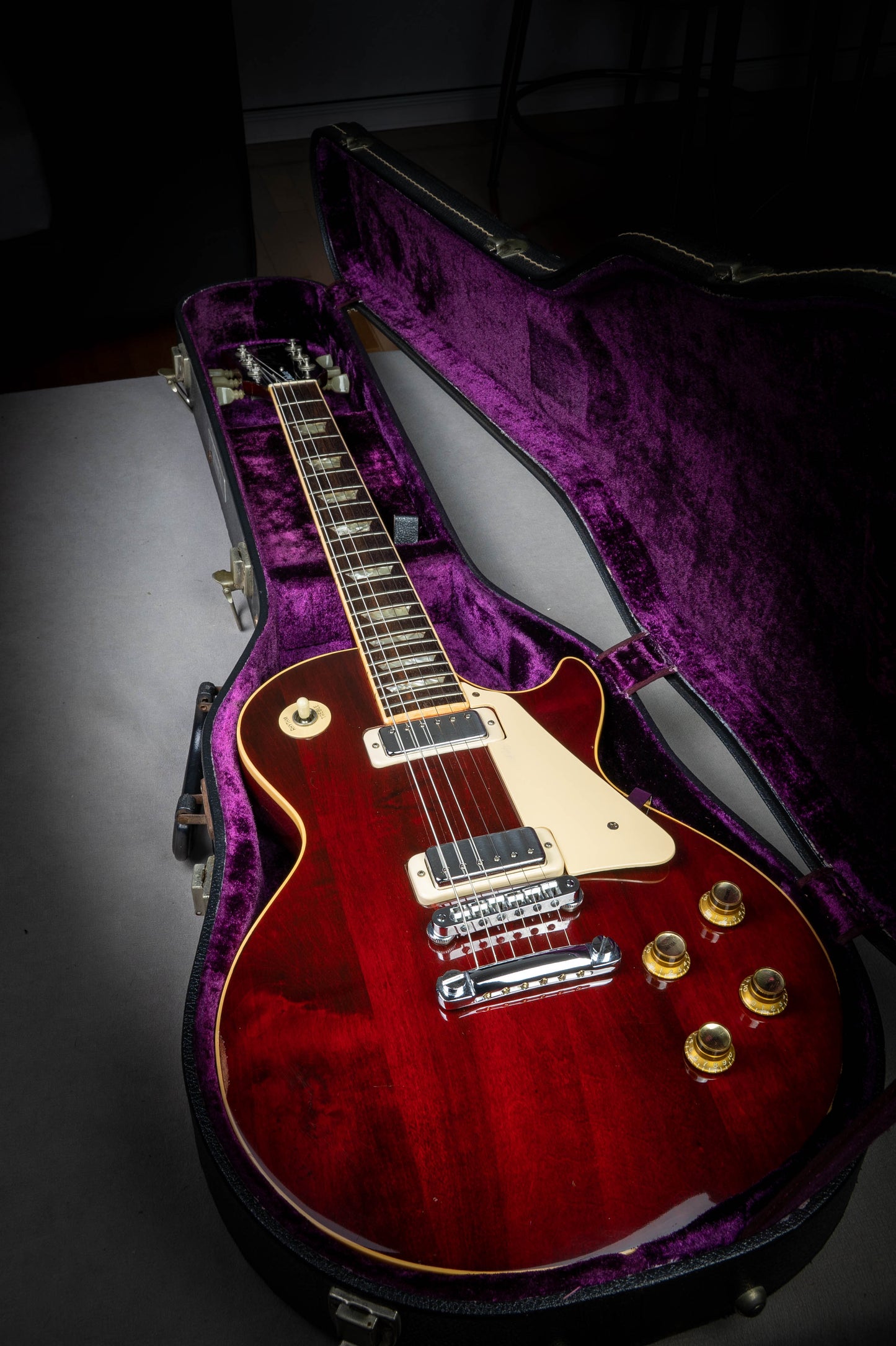Gibson Les Paul Deluxe 1976 Wine Red