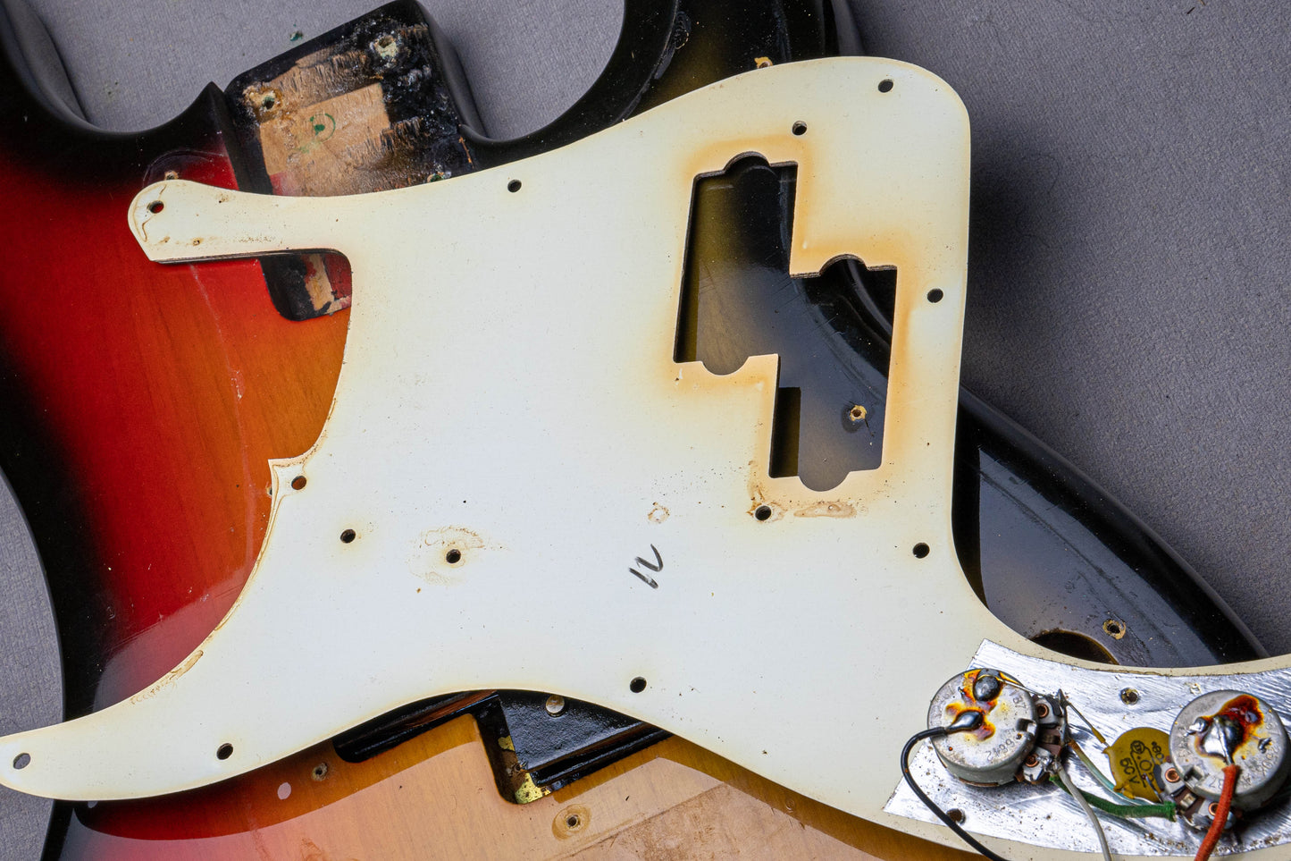 Fender Precision Bass Sunburst 1969