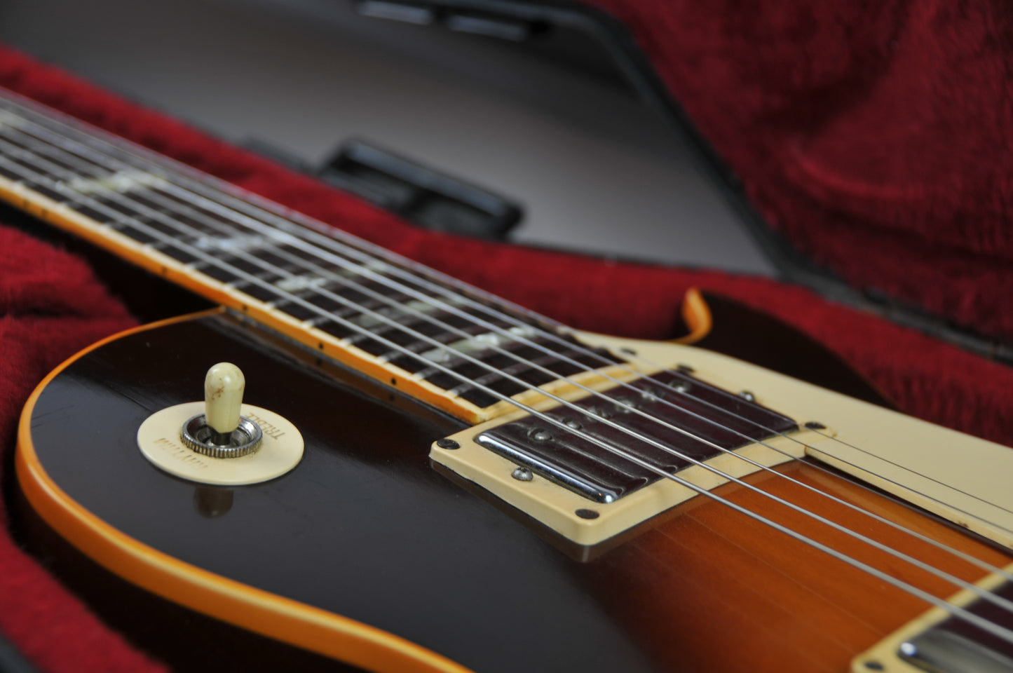 Gibson Les Paul Standard Tobacco Sunburst 1979 (replaced tuners)