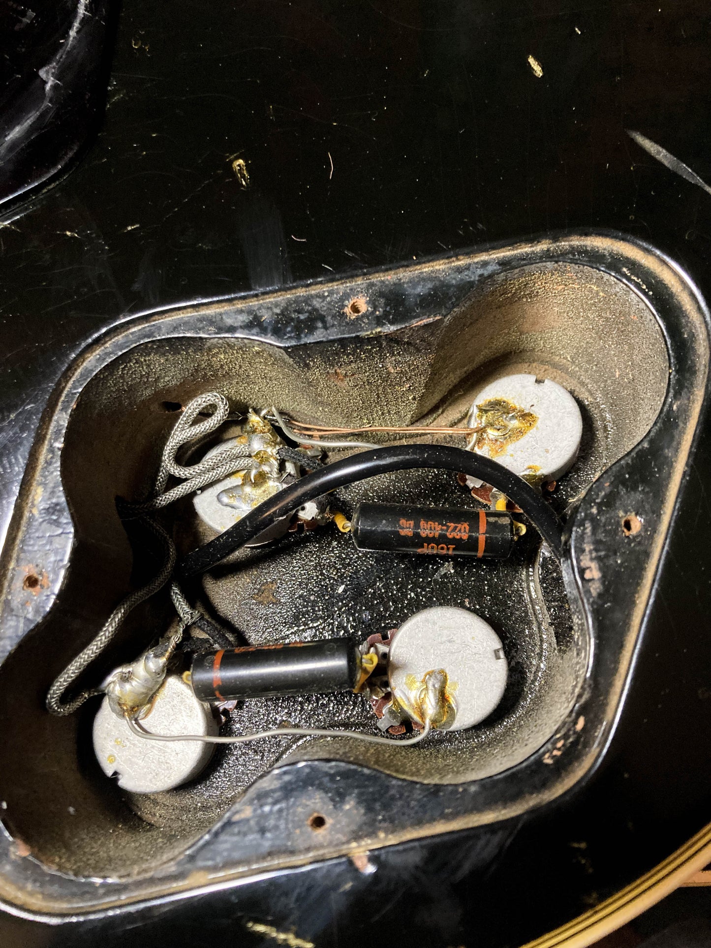 Gibson Les Paul Custom 1971 black beauty. (Original T tops and finish!!~W/OHSC) side of neck repair