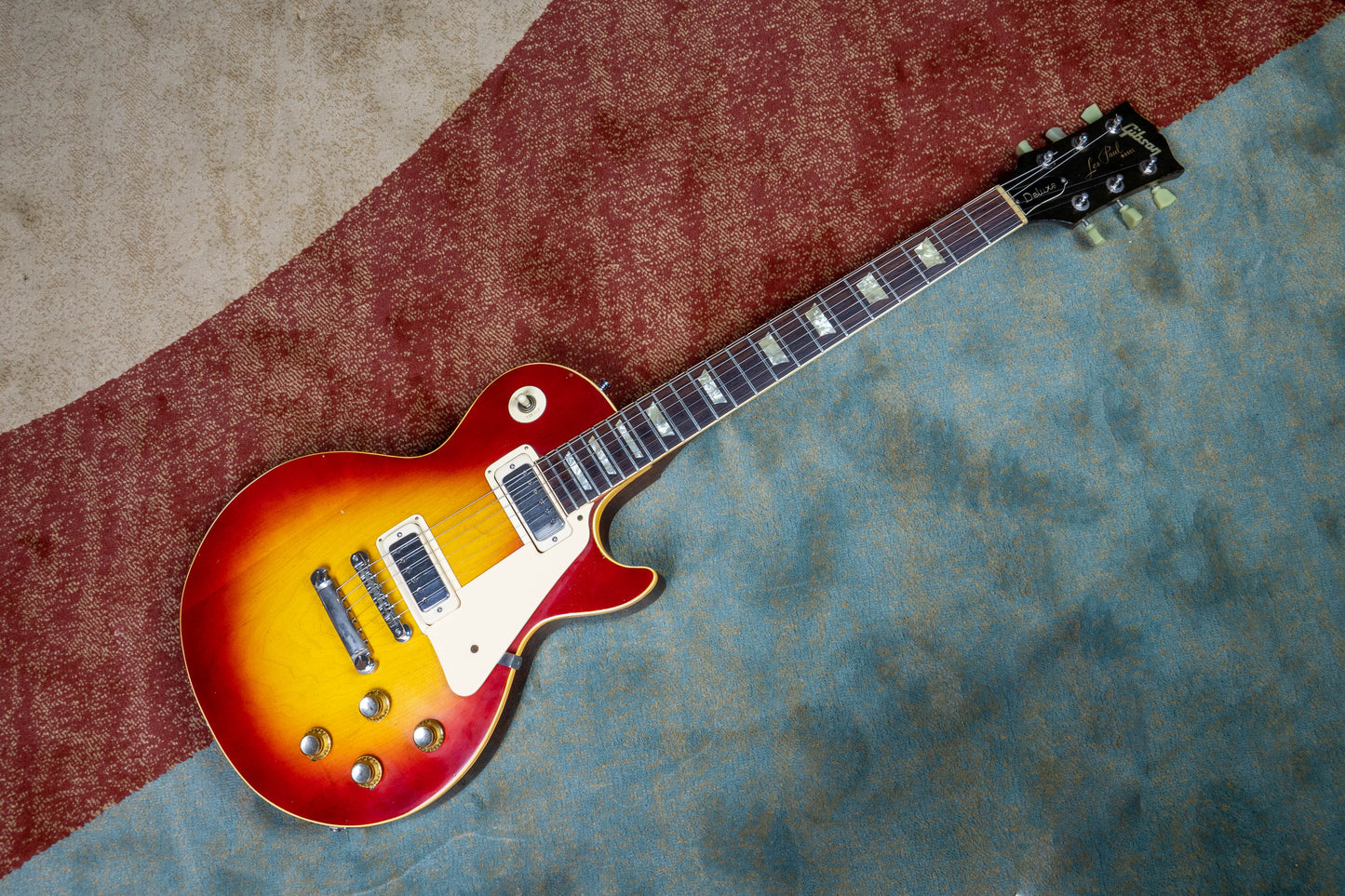 Gibson Les Paul Deluxe 1972 Cherry Sunburst