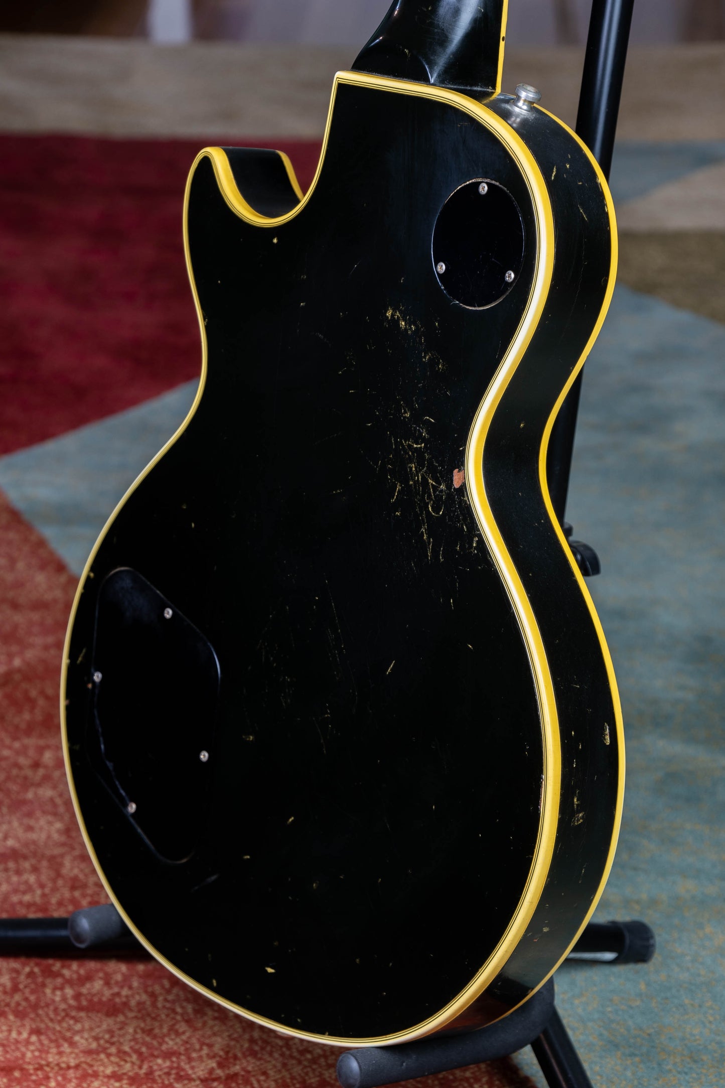 Gibson Les Paul Custom 1971 black beauty. (Original T tops and finish!!~W/OHSC) side of neck repair