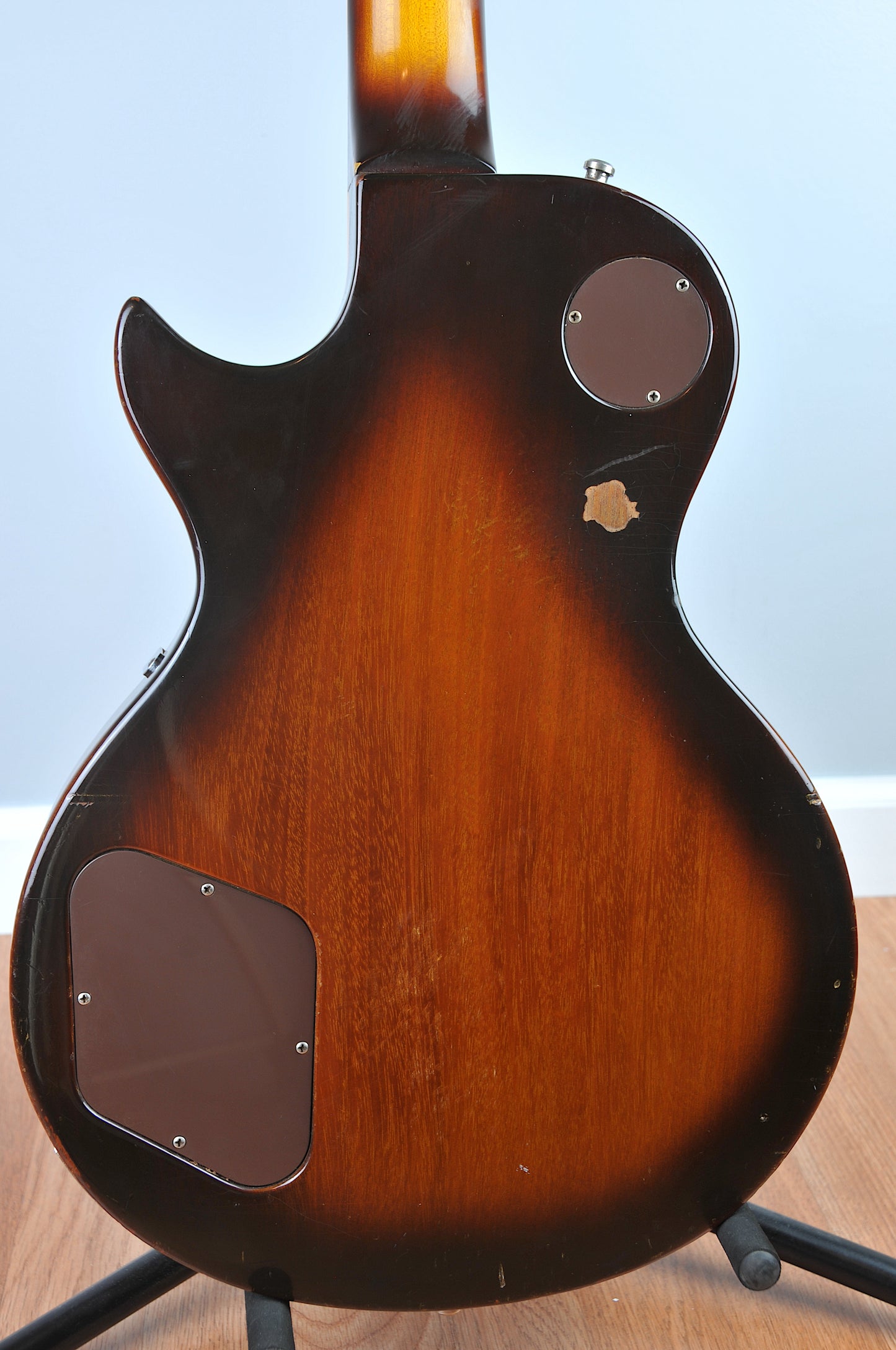 Gibson Les Paul Standard Tobacco Sunburst 1979 (replaced tuners)