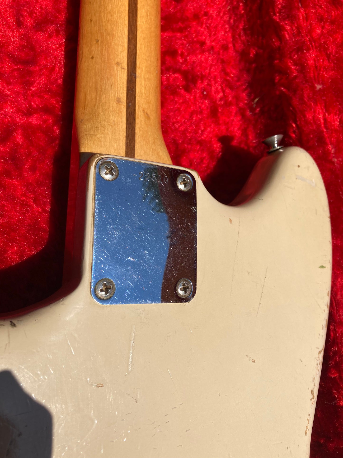 Fender musicmaster 1957 desert sand