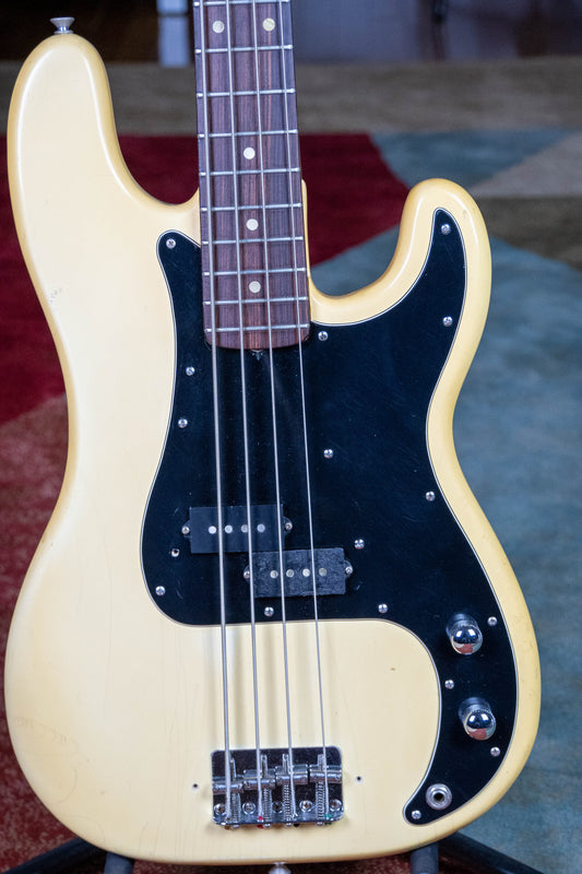 Fender Precision Bass 1977 Olympic White