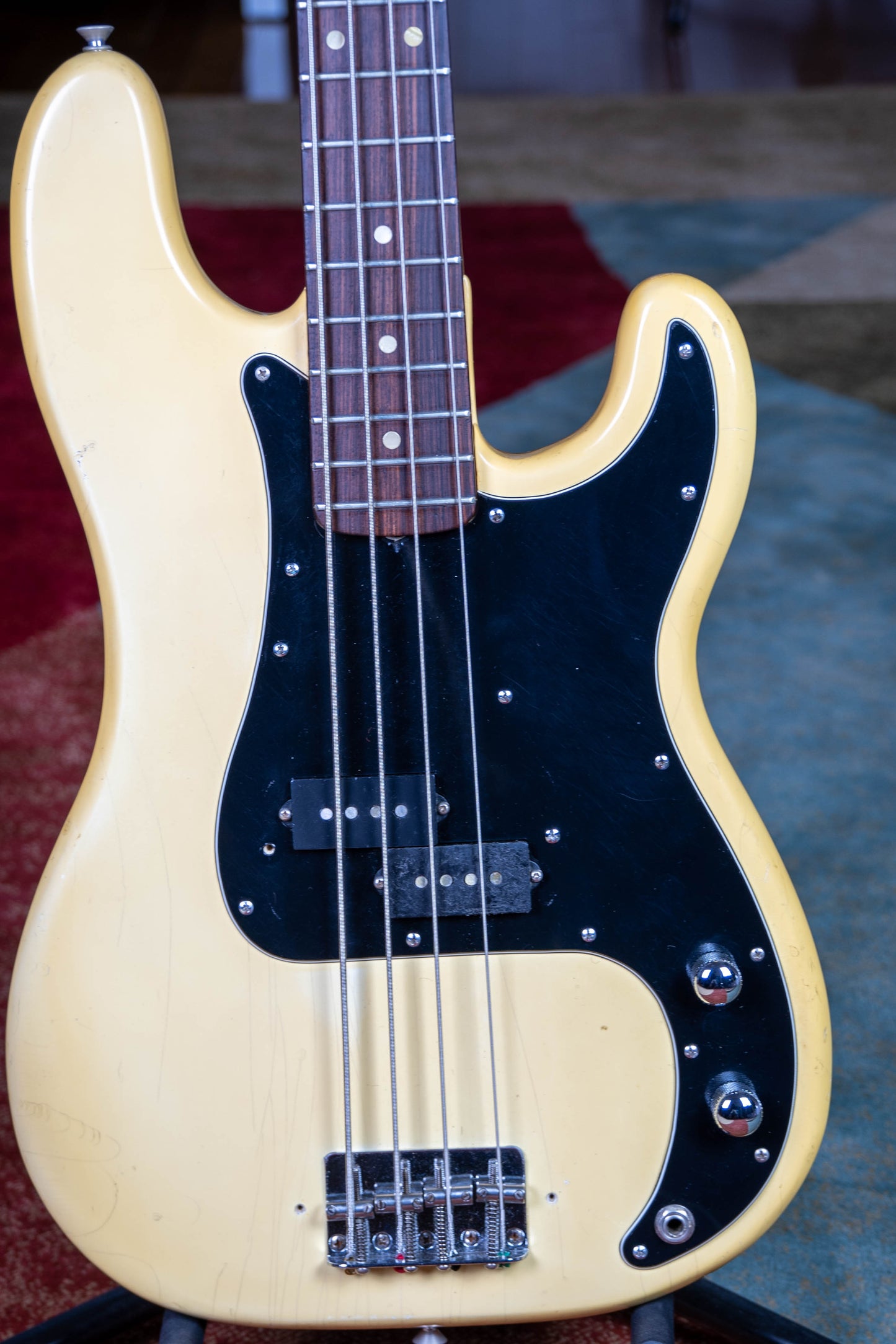 Fender Precision Bass 1977 Olympic White