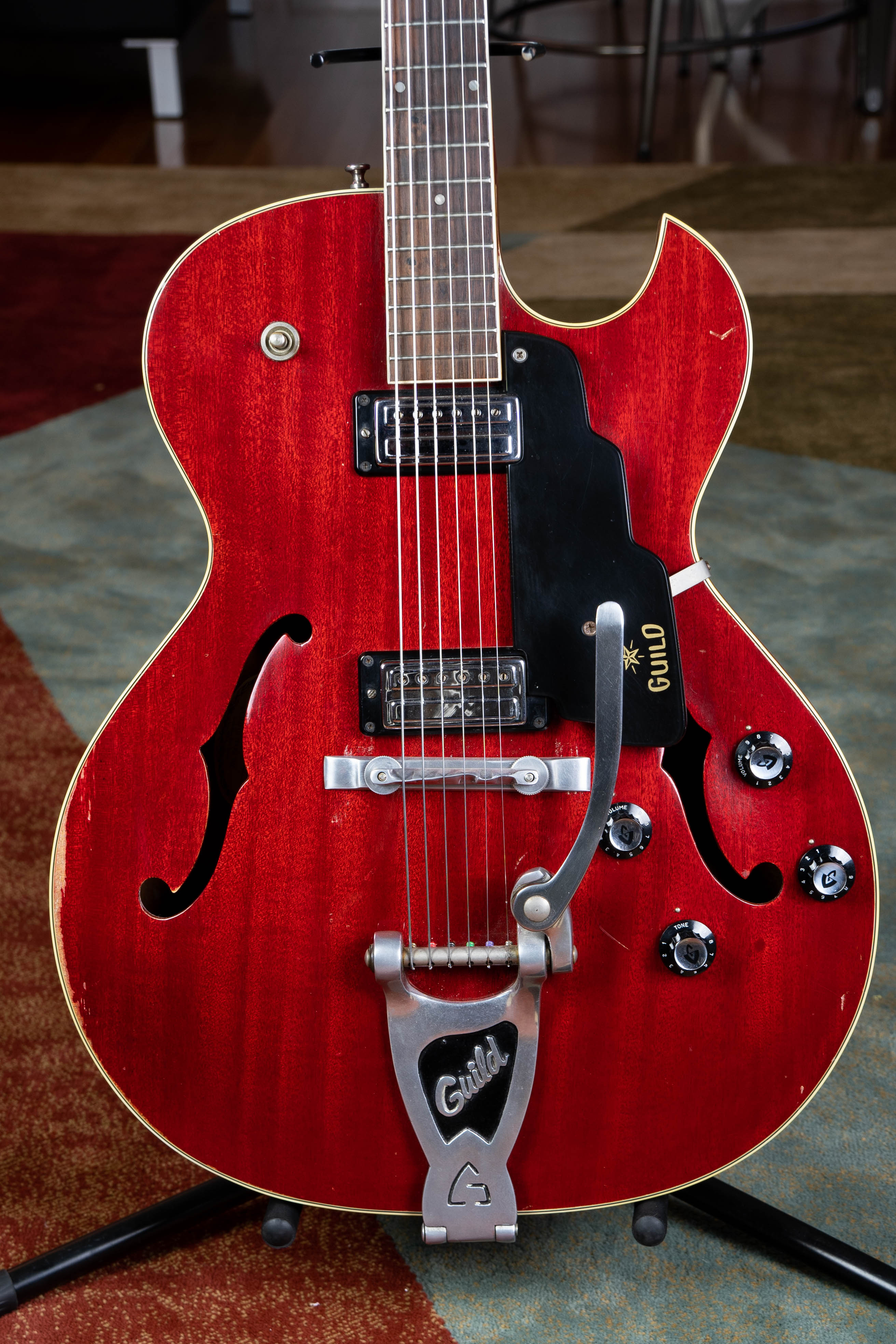 Guild Starfire iii 1967 Cherry.