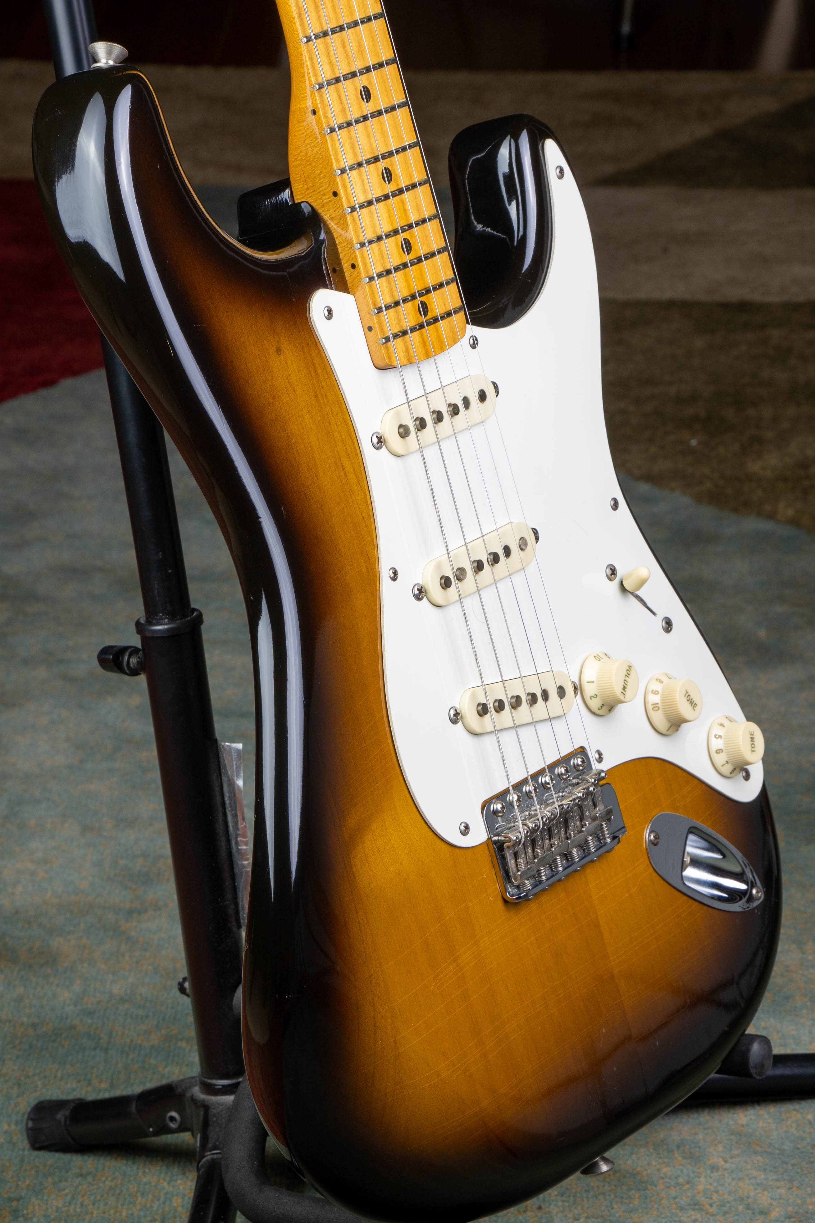Fender American Vintage '57 Stratocaster Reissue 1982 Sunburst 